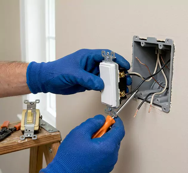 Professional Light Switch Replacement: Your Local Swap-Out Team in Daytona Beach, FL