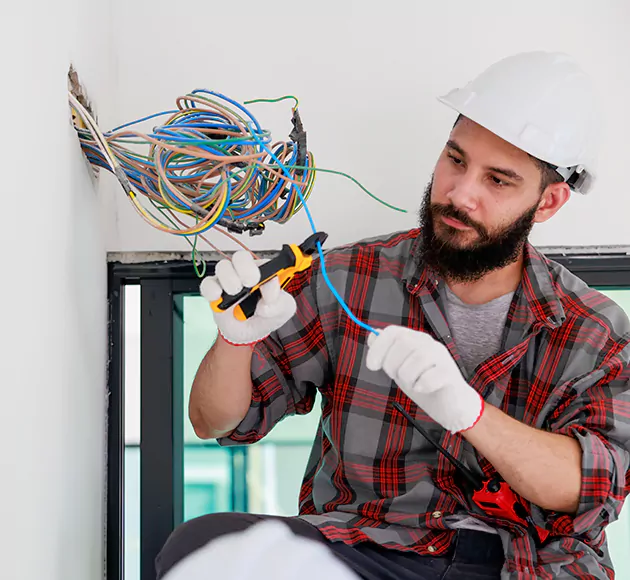 Professional Low Voltage Electrician: Your Local Systems Technician in Daytona Beach, FL
