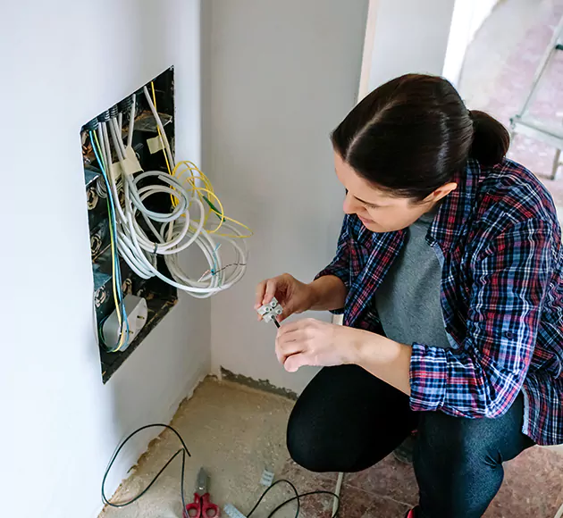 Professional Whole House Rewiring: Your Local Rewiring Specialists in Daytona Beach, FL